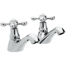 Load image into Gallery viewer, Viscount Bath Taps (Pair)